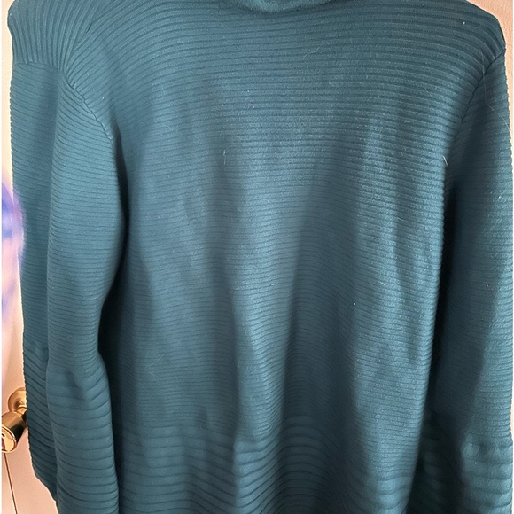 Calvin Klein teal colored ribbed sweater - Picture 3 of 3